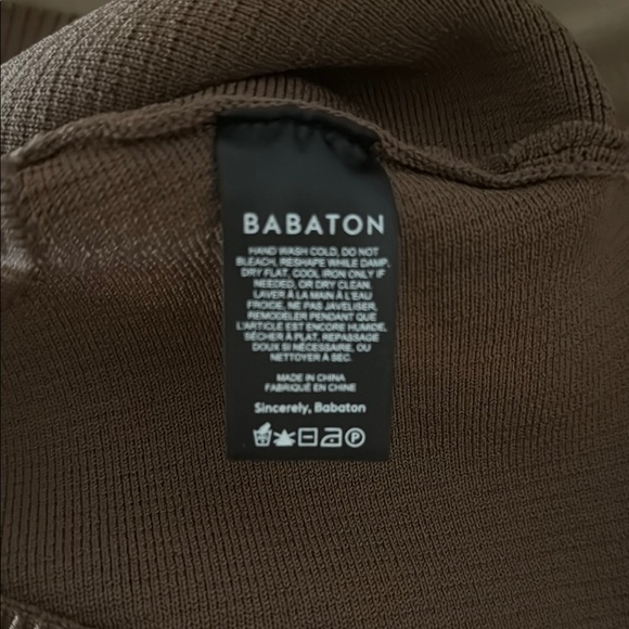 Aritzia - Babaton Cropped Sculpt Knit Top - Picture 5 of 5